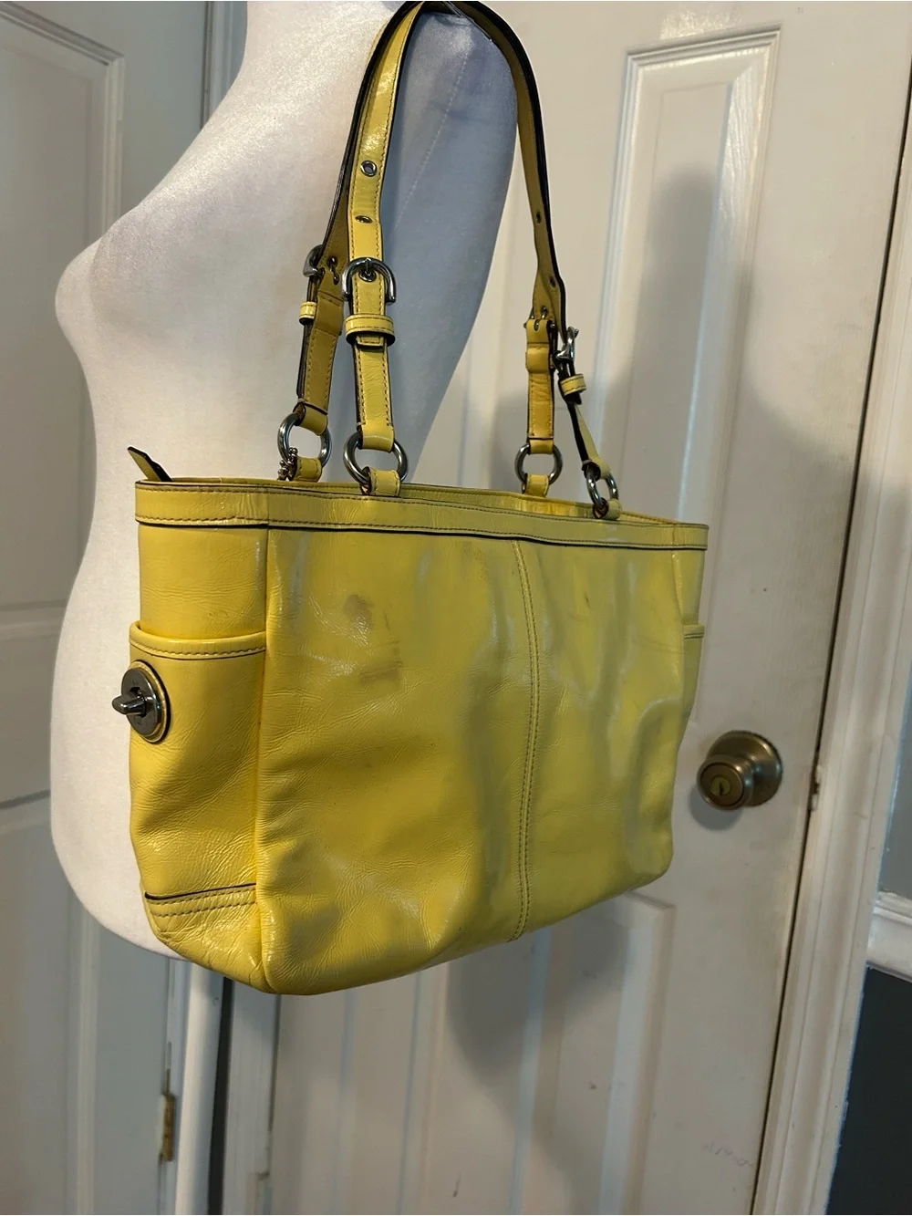 Coach shoulder tote